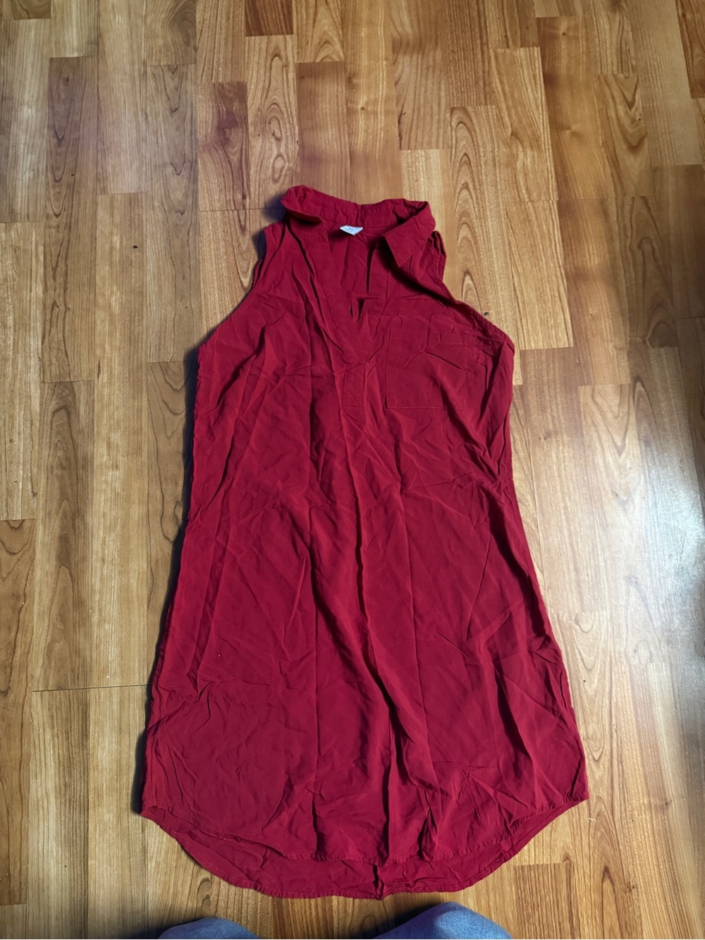 Old Navy Red Sleeveless V-Neck Tank